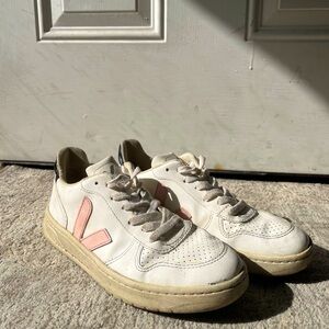 Women’s Veja Sneakers